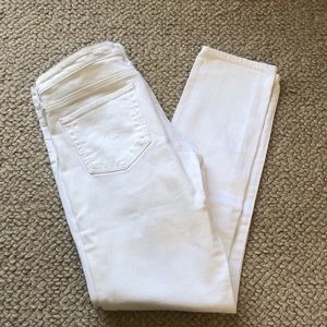 Excellent condition white AG Prima cigarette leg jeans